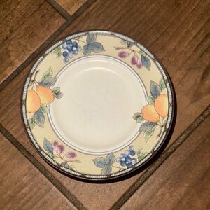 1 Garden Harvest Dessert 7” Plates by Mikasa